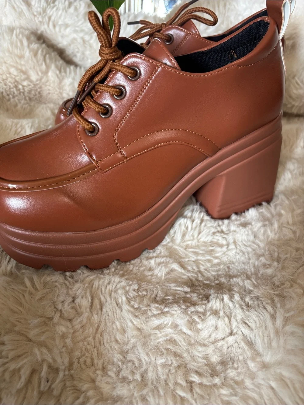 Brown Platform Lace-Up Heeled Oxfords